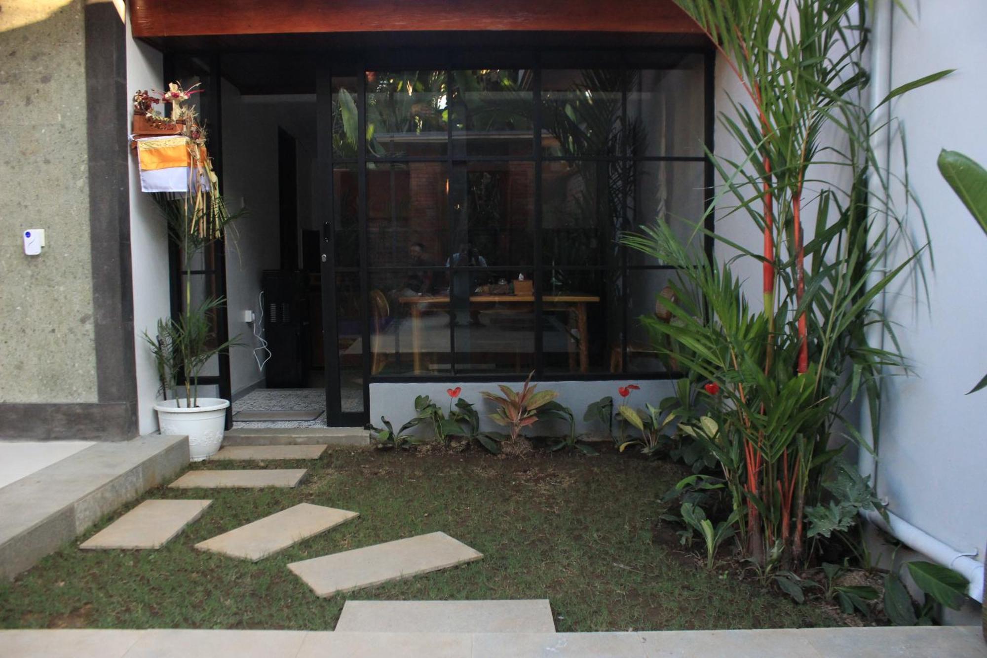 Ubud Arindra Private Pool Villa Exterior photo